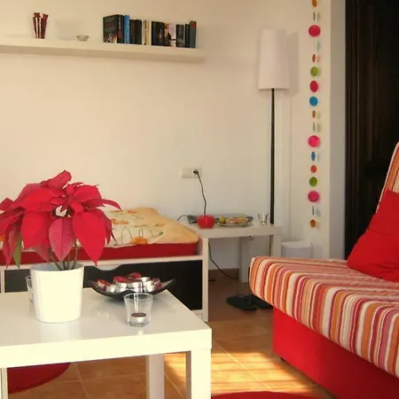Playa Blanca .2 Ferienzimmer Mit Privaten Pool Terasse Balkon Und Garten Séjour chez l'habitant